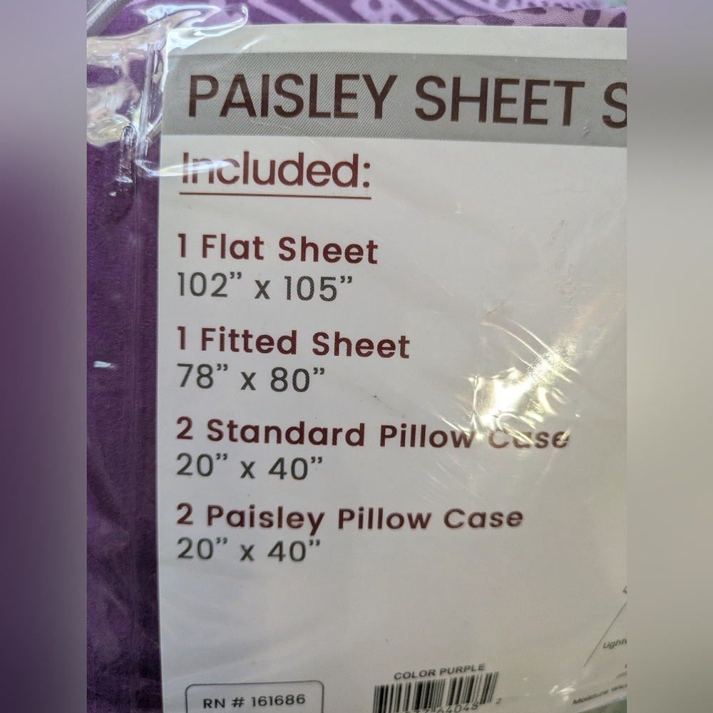 Purple Paisley King Set With 4 Pillowcases. - Picture 4 of 5